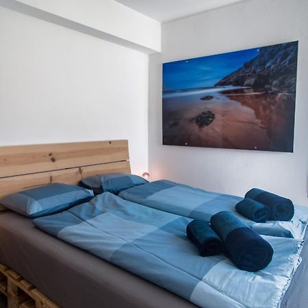 Apartamento Colorido ลากอส ภายนอก รูปภาพ