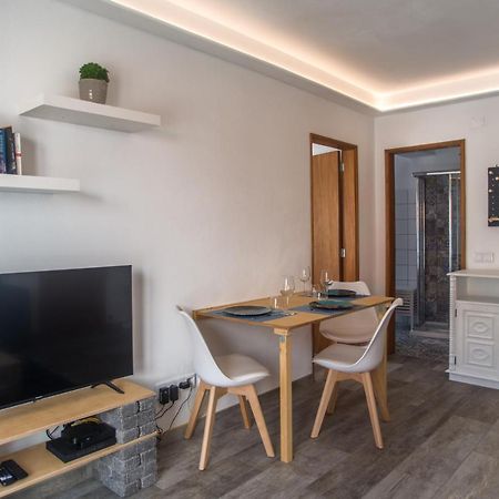 Apartamento Colorido ลากอส ภายนอก รูปภาพ