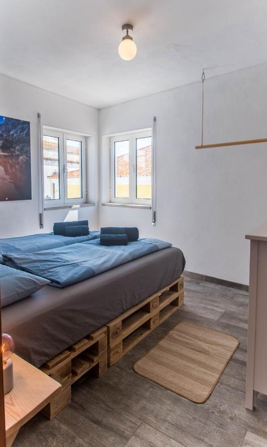 Apartamento Colorido ลากอส ภายนอก รูปภาพ