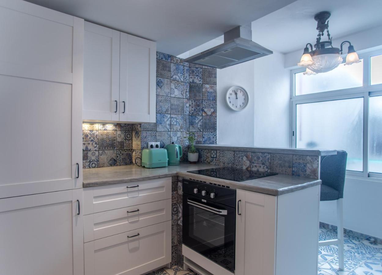 Apartamento Colorido ลากอส ภายนอก รูปภาพ