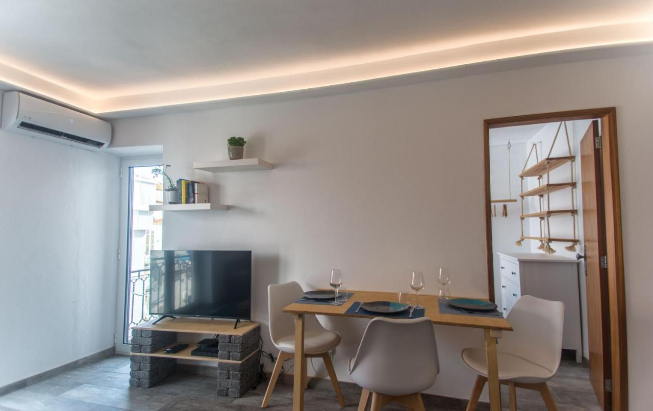 Apartamento Colorido ลากอส ภายนอก รูปภาพ