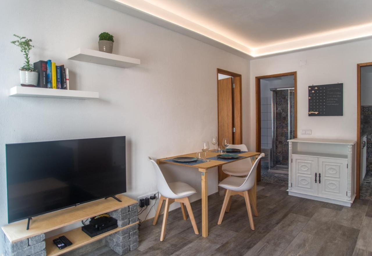 Apartamento Colorido ลากอส ภายนอก รูปภาพ